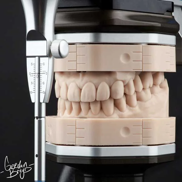 SMOLA Dental Model 12K, bež
